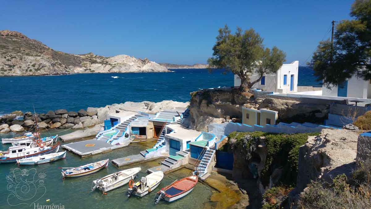 Porto di Mantrakia - Milos