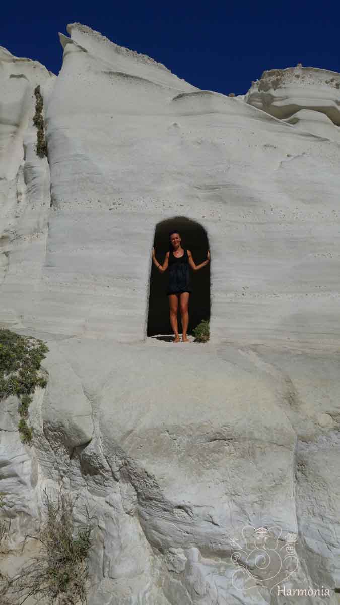 tunnel; sarakiniko; milos;