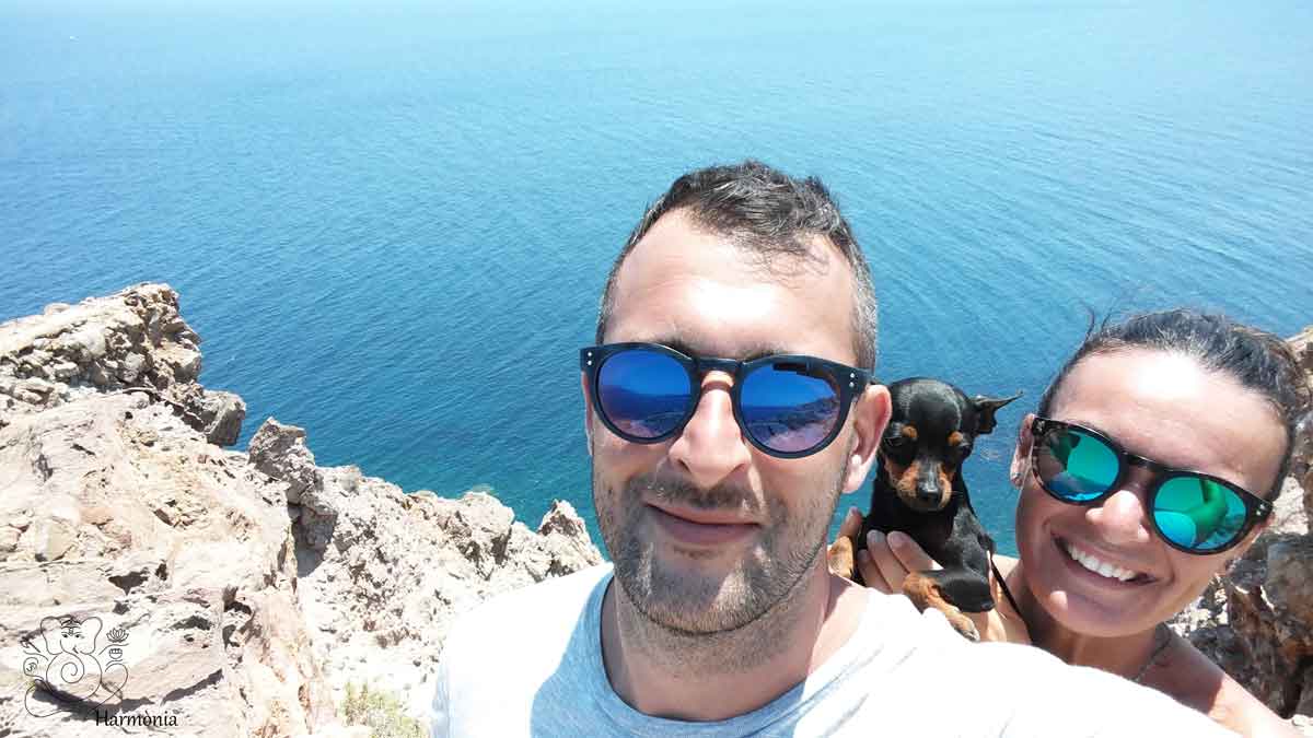 Happy Family; faro; Santorini;